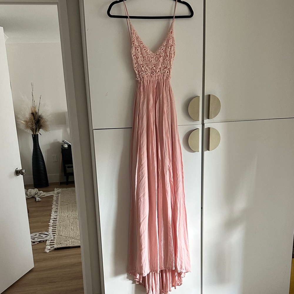Elegant Pink Lace Maxi Dress